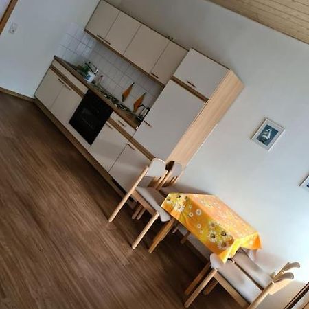 Gemuetliche Ferienwohnung Am Waldrand Elgersburg Экстерьер фото